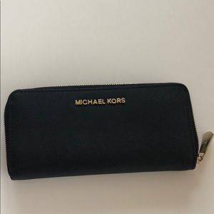 Black Michael Kors Wallet
